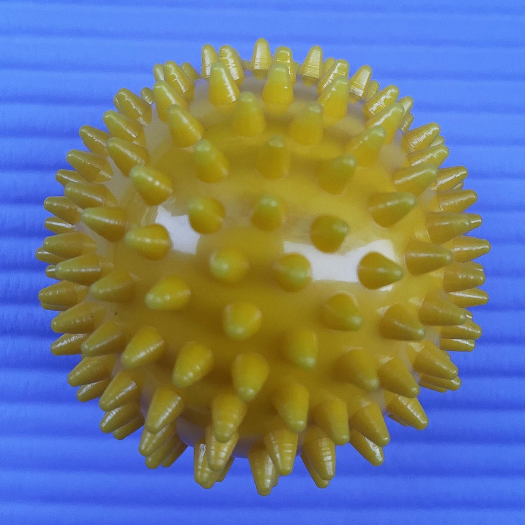 Massage ball with knobs Bowlift