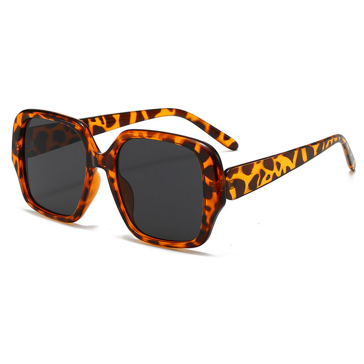 Women’s fashionable square sunglasses with wide frame Bowlift