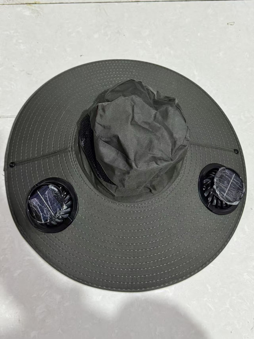 Sunscreen hat with dual USB fans, breathable mesh and adjustable chin strap Bowlift