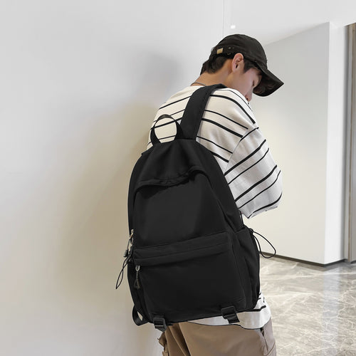 Backpack with Practical Accessory Compartments Bowlift
