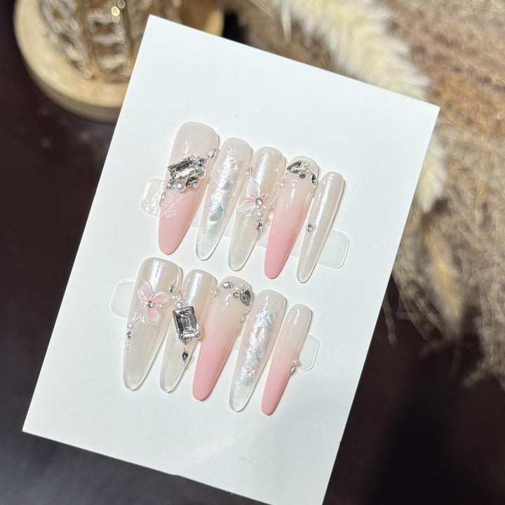 Elegant Stiletto Press-On Nail Art Set with Decorative Floral Accents Bowlift