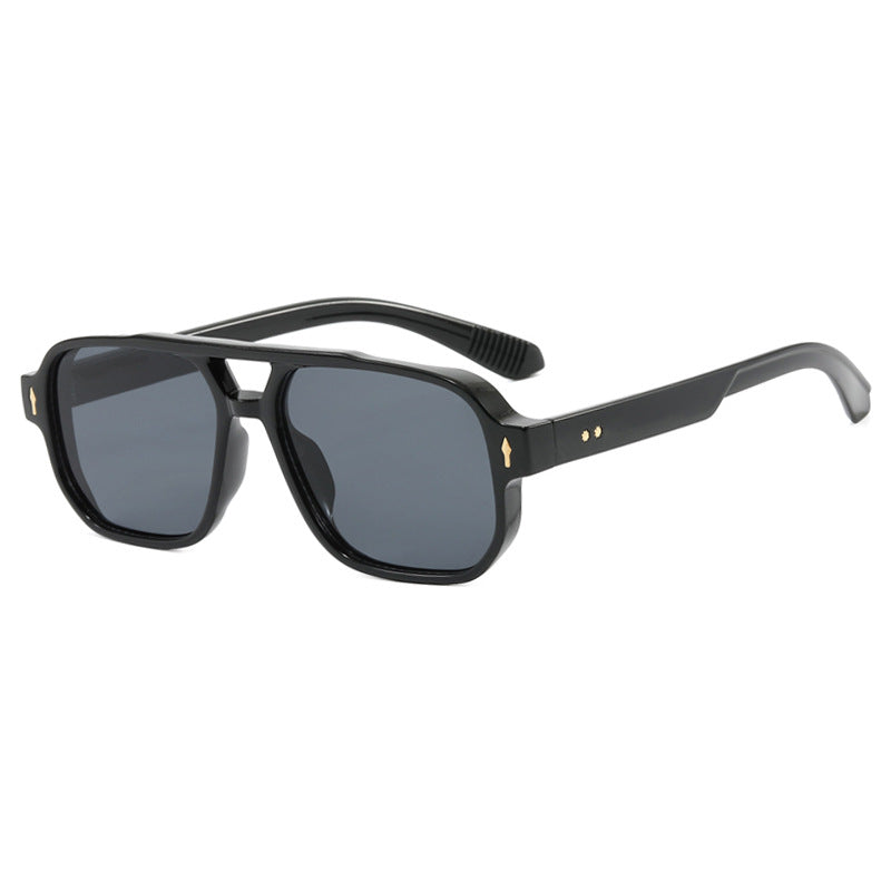 Women's trendy square sunglasses with luxurious details Bowlift