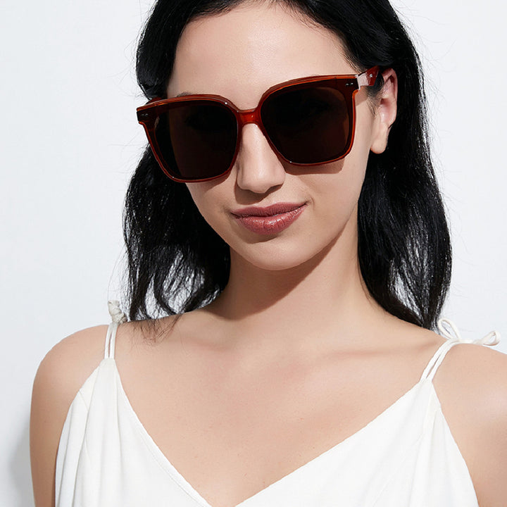 Women's Sunglasses Bowlift