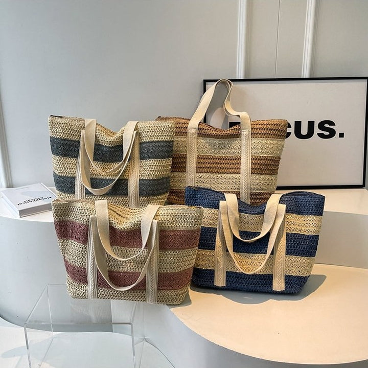 Spacious Handbag Made of Woven Natural Material Bowlift