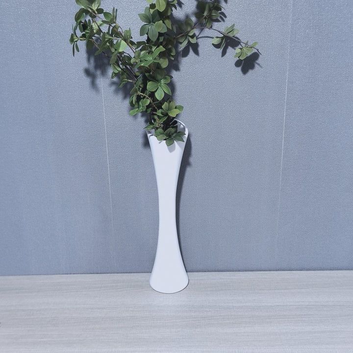 Elegant Sculptural Floor Vase Bowlift