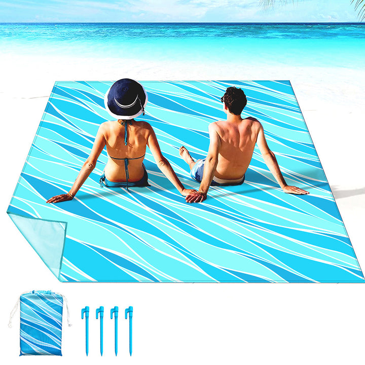 Beach blanket with maritime turtle motif Bowlift