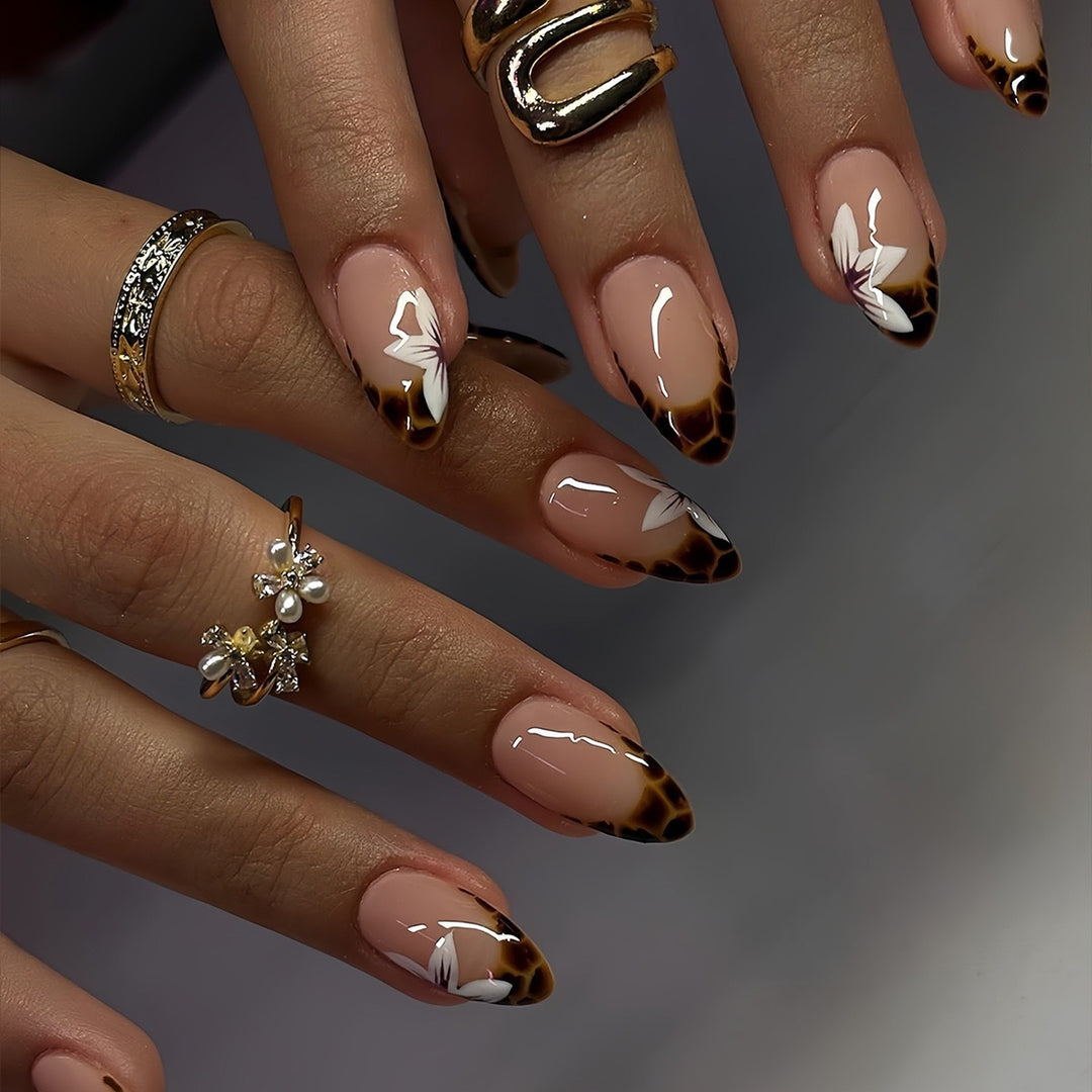 Floral and Geometric Press-On Nail Art Bowlift