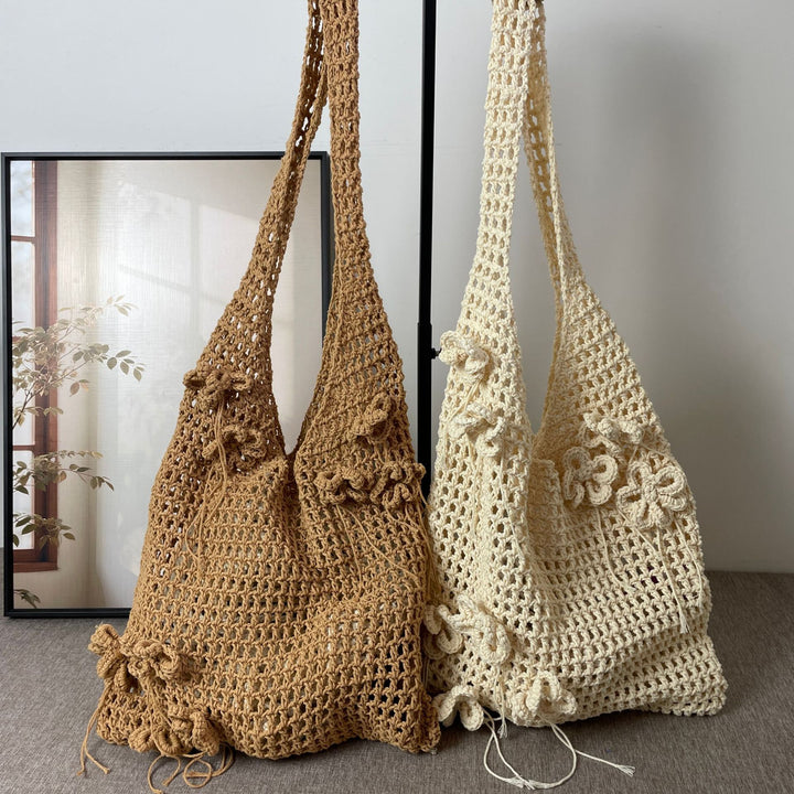 Hand-knotted crossbody bag with floral pattern Bowlift
