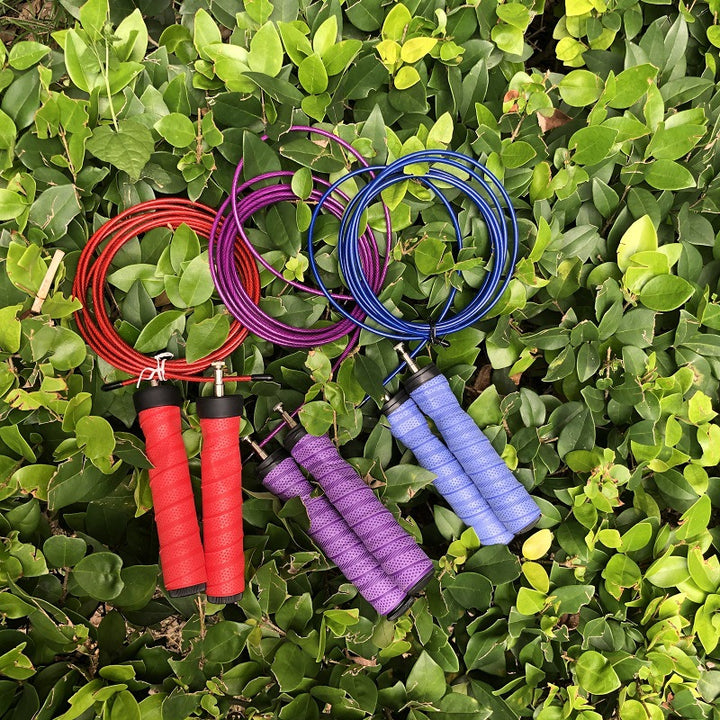 Jump rope with grippy ergonomic handles Bowlift