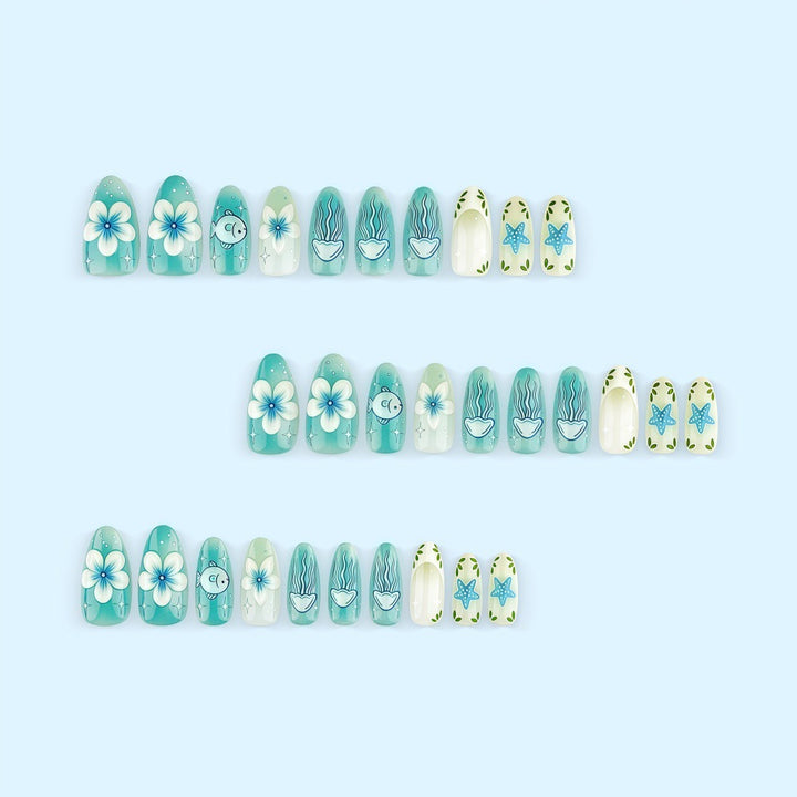 Artificial nails in a maritime design with colorful shell and water motifs Bowlift