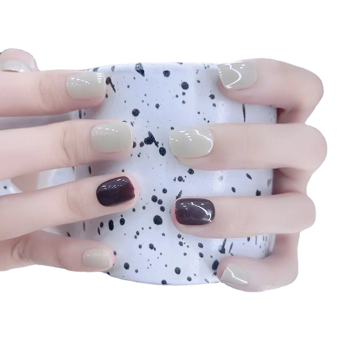 Elegant Press-On Nail Set Bowlift