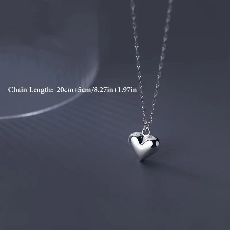 Heart-Shaped Pendant Necklace Bowlift