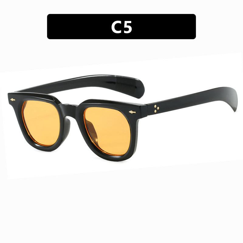 Women's stylish sunglasses in trendy design with elegant frame Bowlift