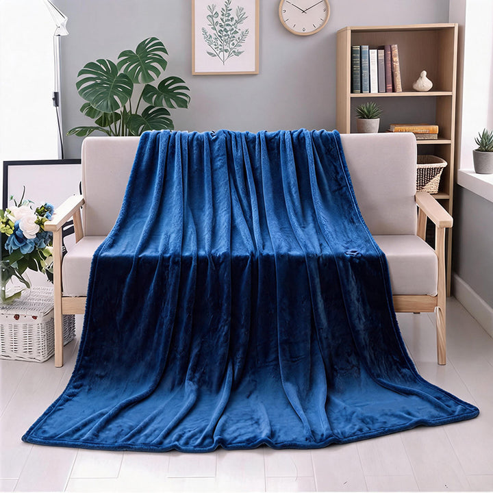 Women's Luxurious Blanket from Particularly Soft Microfiber Bowlift