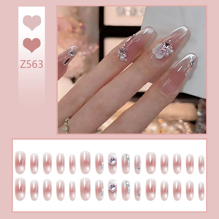 Nail art set with glamorous 3D applications and elegant floral decorations Bowlift