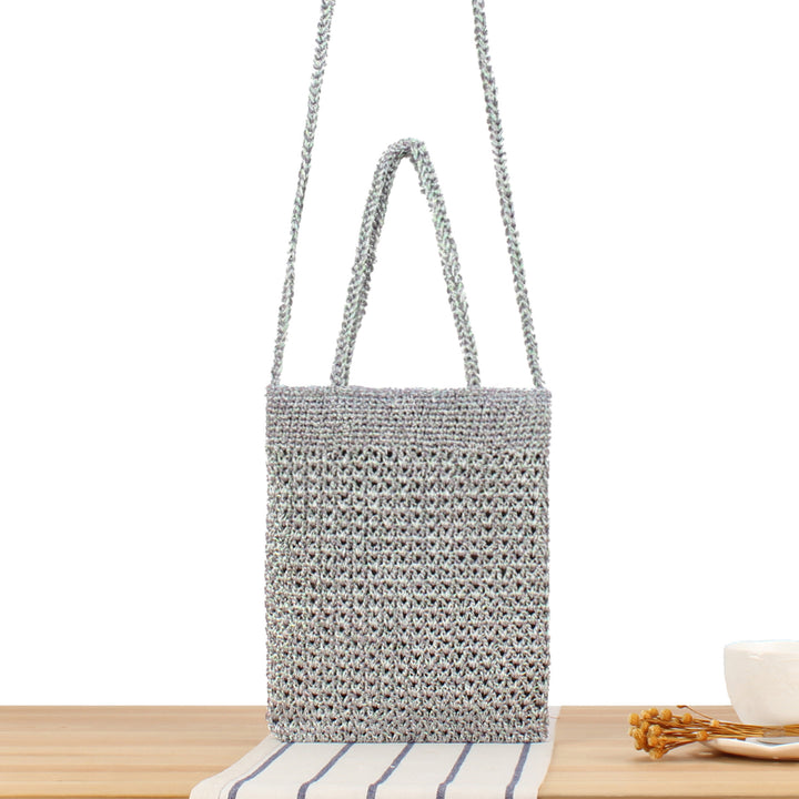 Shoulder bag made of hand-knotted natural material with fine texture Bowlift
