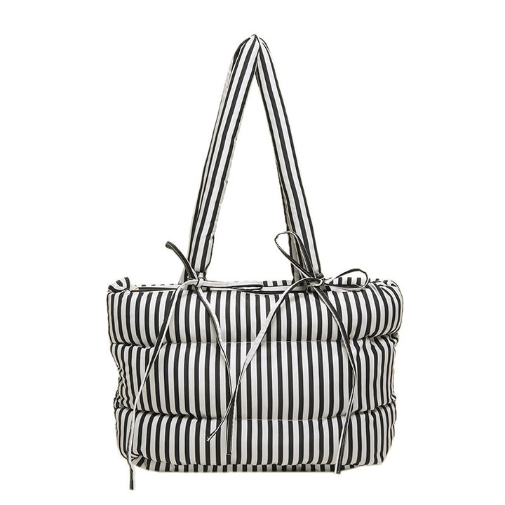 Fashionable quilted tote bag Bowlift