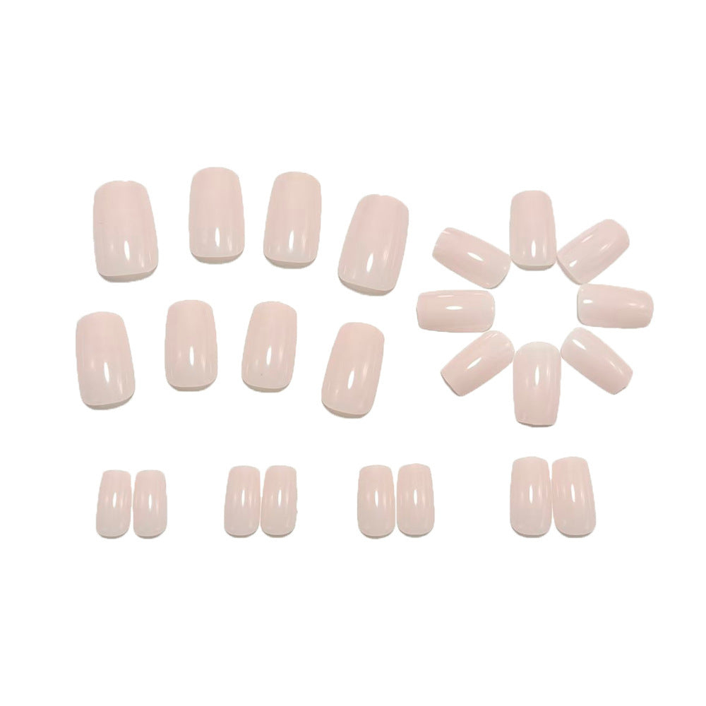 Artificial nails in elegant nude look Bowlift