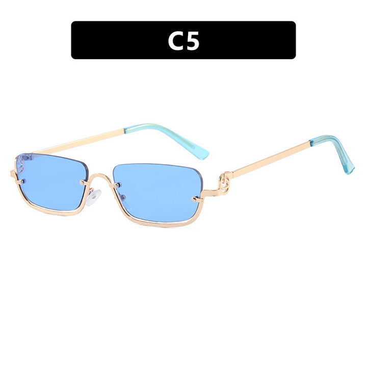 Women Fashionable Square Sunglasses with Elegant Metal Frame Bowlift