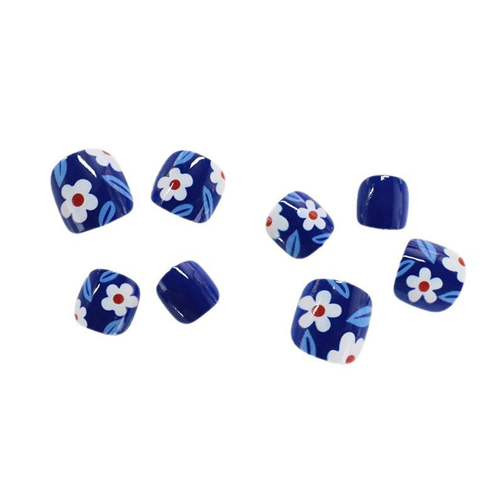 Floral-Themed Pedicure Nail Art Bowlift