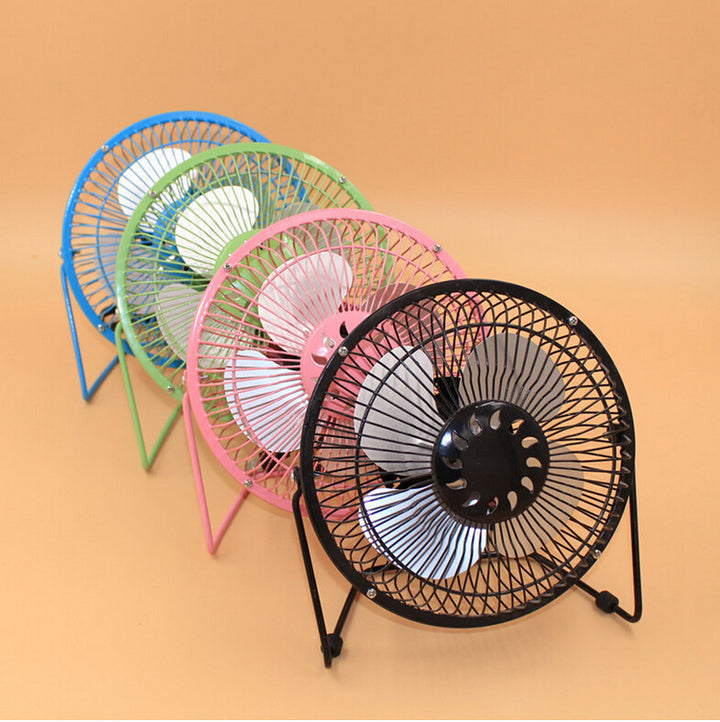 Unisex portable solar USB charger with long connection cable and highly efficient photovoltaic cells Bowlift