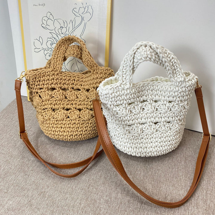 Fashionable handbag with stylish structure pattern Bowlift