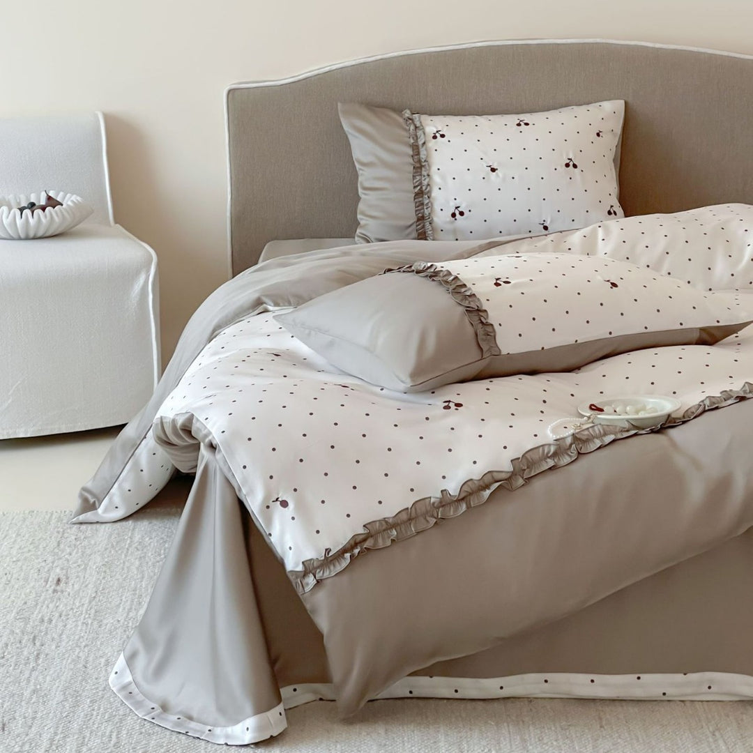 Bedding set made of cotton satin with frill edge, reversible function and fine polka dot print Bowlift