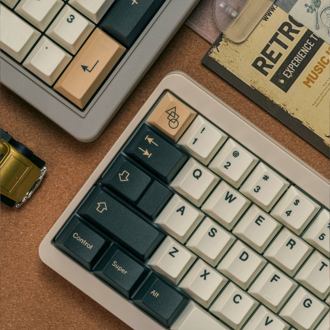 Retro-Inspired Gaming Keyboard Bowlift