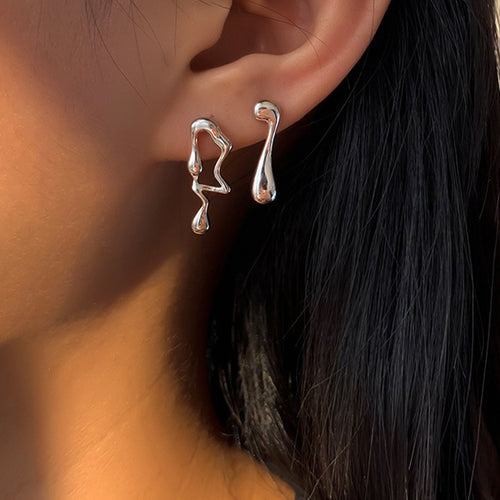 Elegant and Modern Minimalistic Earrings Bowlift