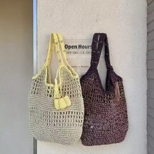 Tote bag made from hand-crocheted yarn with ergonomic shoulder straps Bowlift