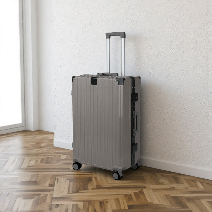 Unisex Robust Multi-Wheeled Hardshell Travel Suitcase Bowlift