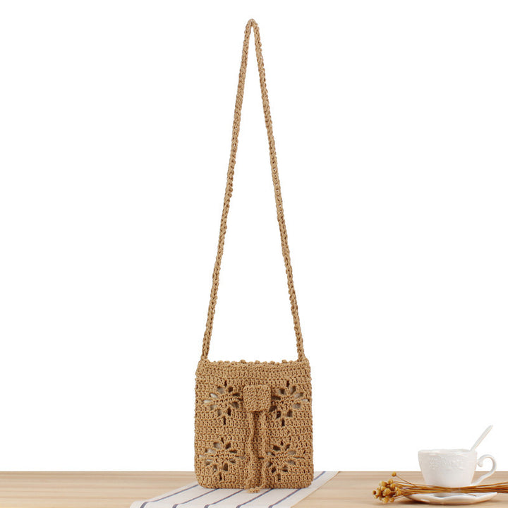 Hand-knotted shoulder bag with floral patterns Bowlift