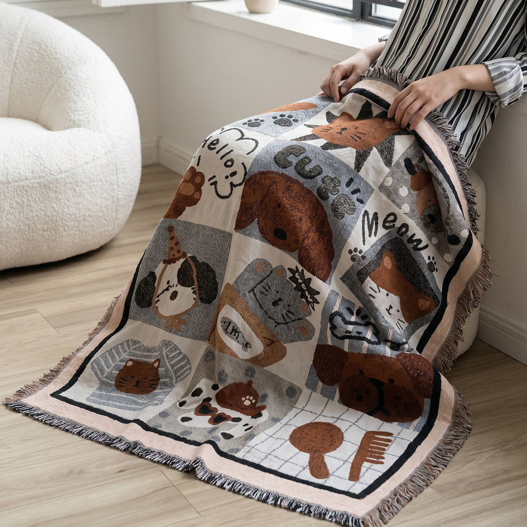 Animal-Themed Cozy Throw Blanket