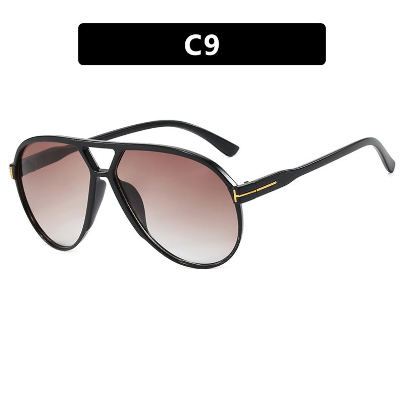Women's fashionable sunglasses in stylish pilot look Bowlift