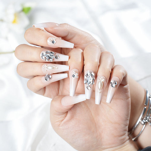 Glamorous Crystal Embellished Press-On Nail Set Bowlift