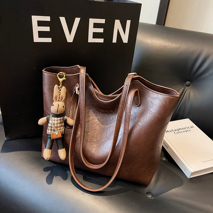 Elegant Leather Tote Bowlift