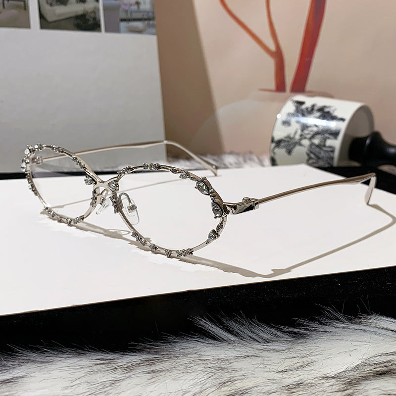 Women's exclusive sunglasses with sparkling rhinestone embellishment and elegant metal frame Bowlift