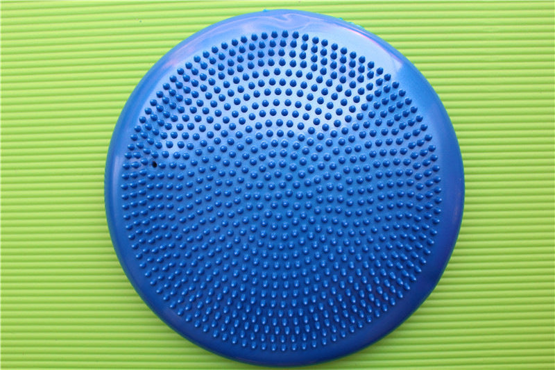 Round massage surface with special pressure knobs Bowlift