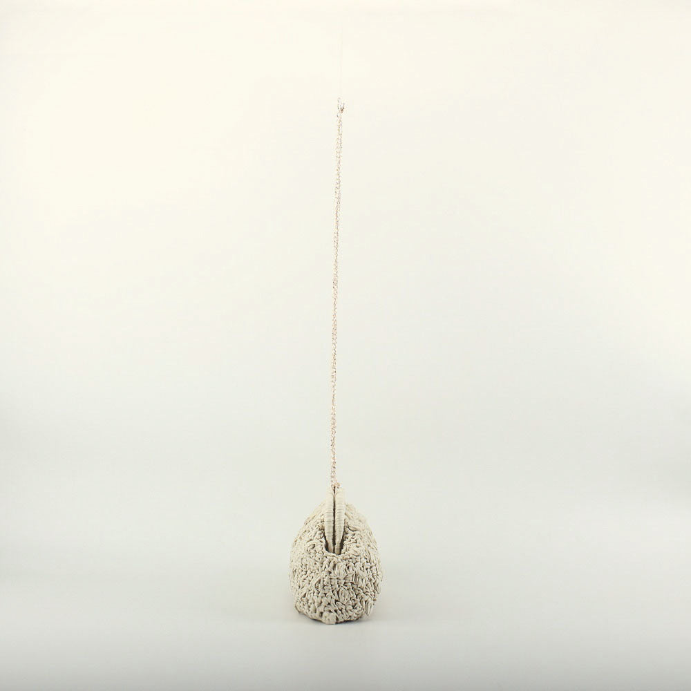 Elegant crochet handbag with fine chain strap Bowlift