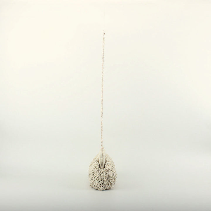 Elegant crochet handbag with fine chain strap Bowlift