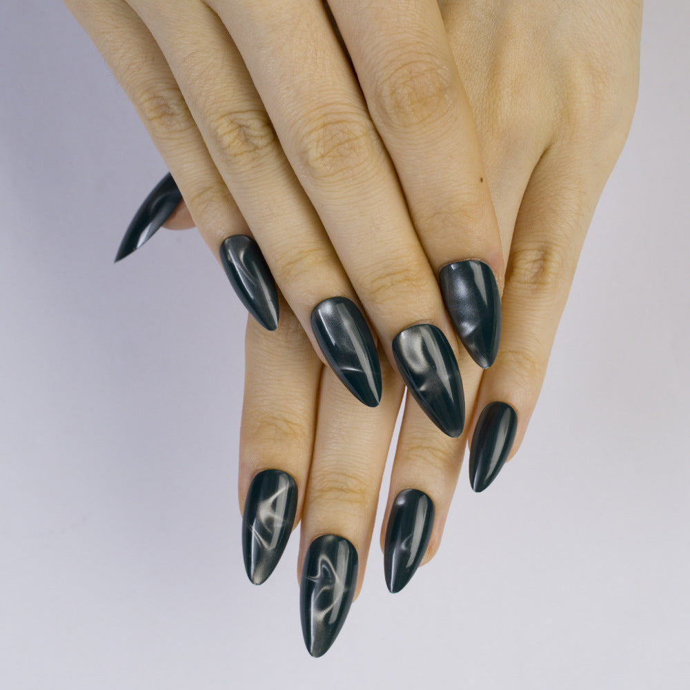 Artificial nails with elegant pointed design Bowlift