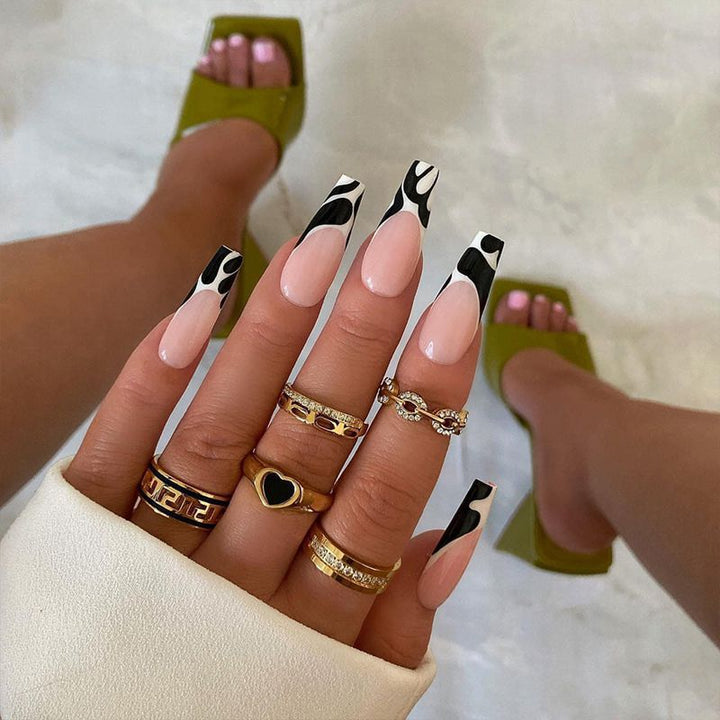 Artificial nail set with unique patterns Bowlift
