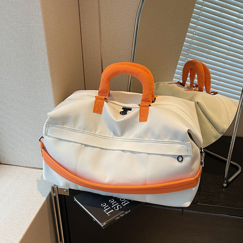 Durable High-Capacity Weekender Duffle Bag Bowlift