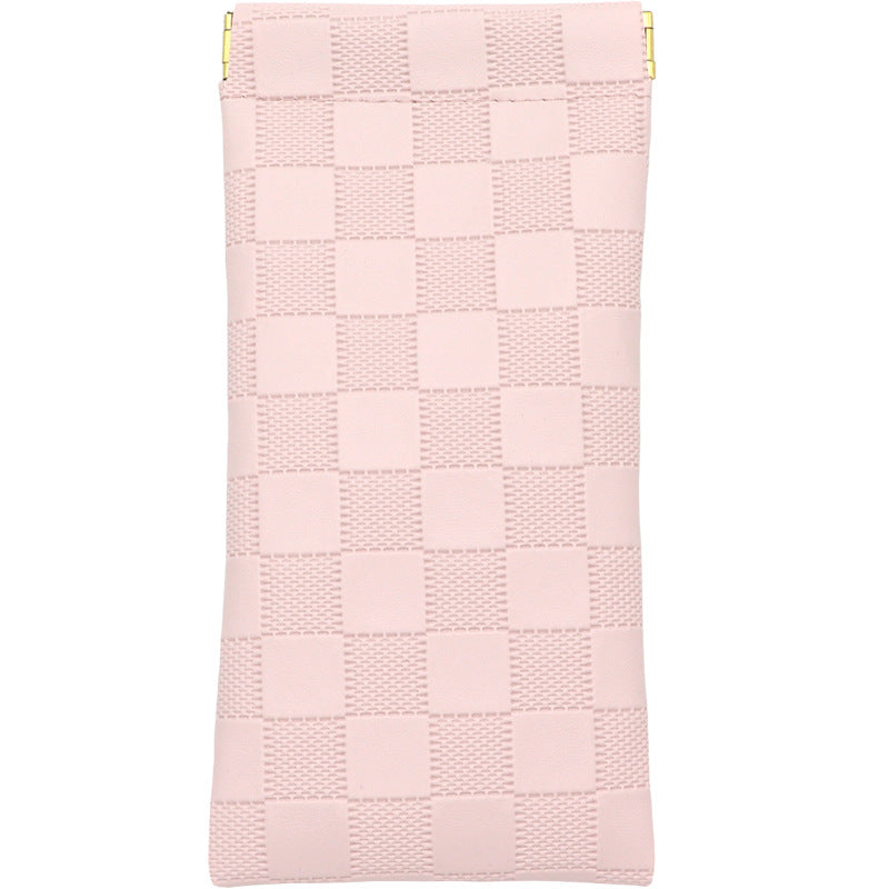 Fashionable Checkered Pouch Bowlift