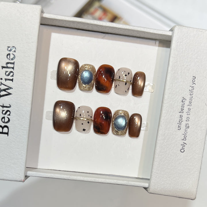 Elegant Statement Ring Bowlift