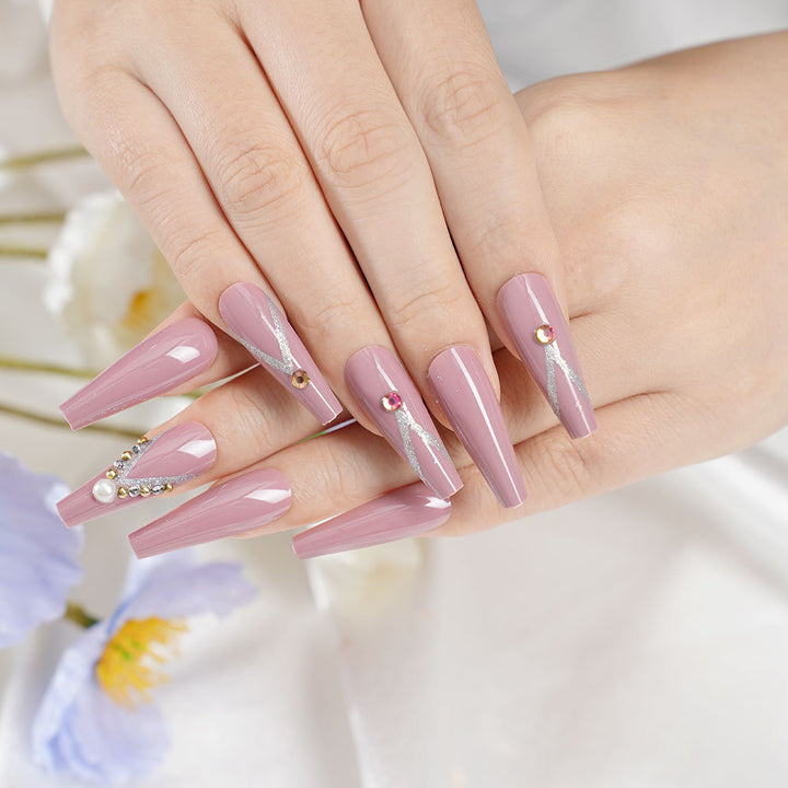 Glamorous Stiletto Nail Tips Bowlift