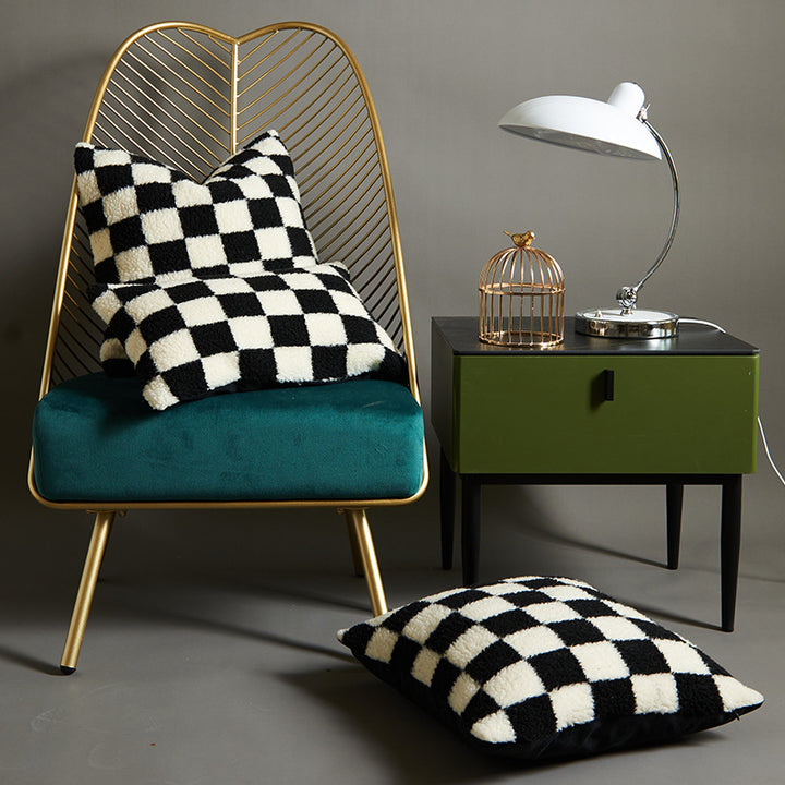 Decorative Houndstooth Print Cushion