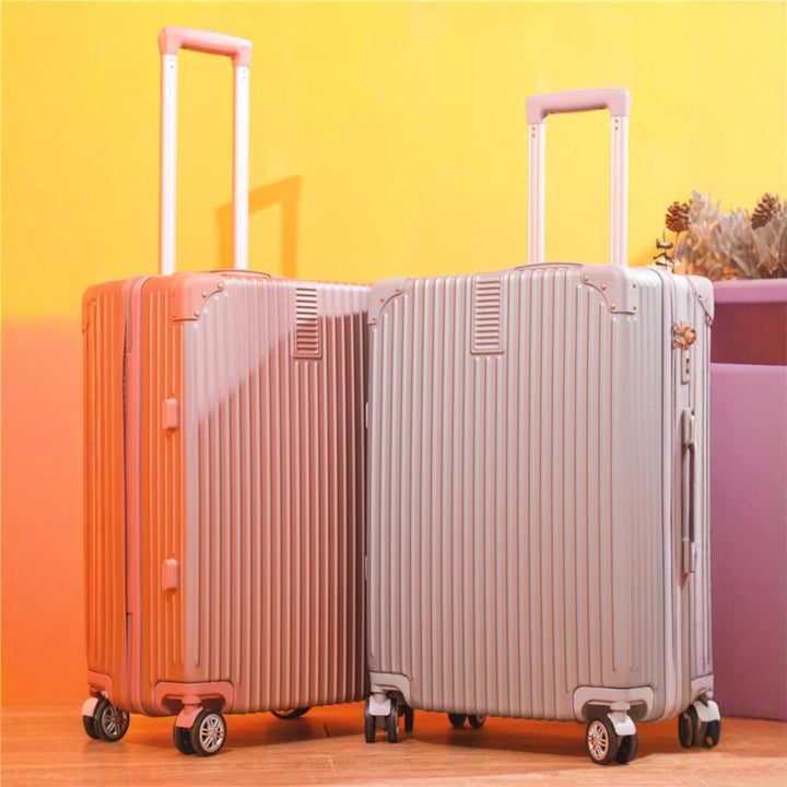Unisex Stylish Hard-Shell Spinner Suitcase Bowlift