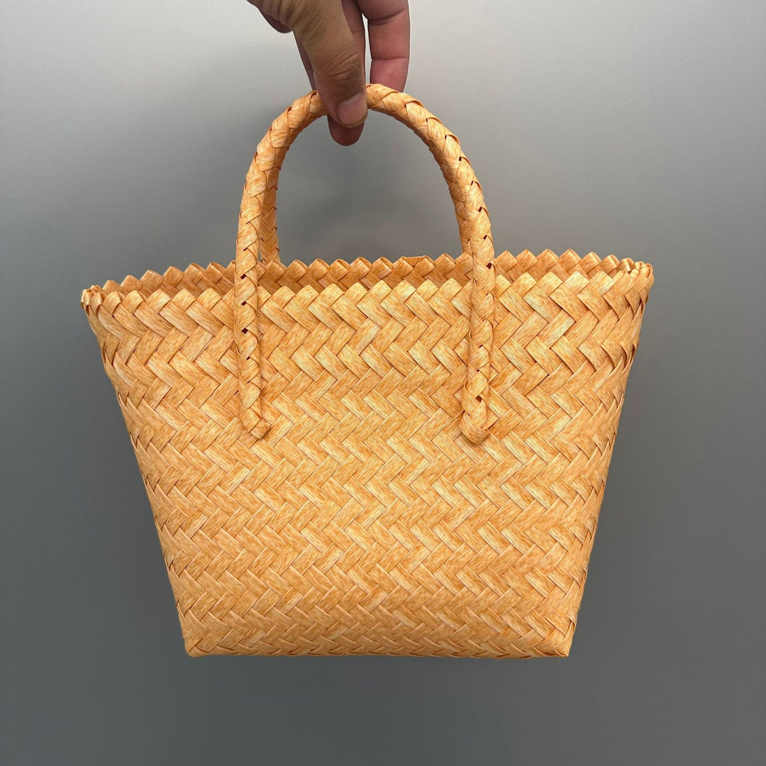 Handcrafted straw bag Bowlift
