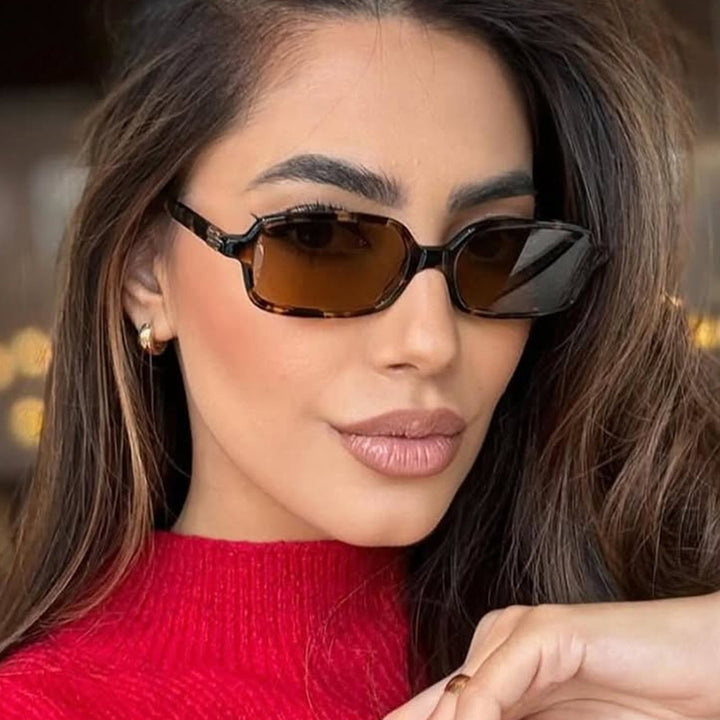 Women's fashionable square glasses with elegant plastic frame and gold accents Bowlift